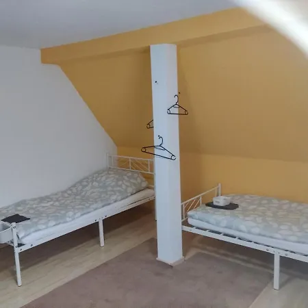 Detached Vacation For 12 Guests, Natural Garden בית נופש דילנבורג