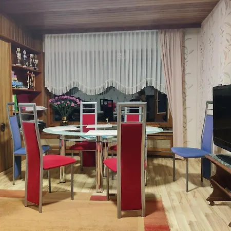 Hébergement de vacances Detached Vacation For 12 Guests, Natural Garden Dillenburg