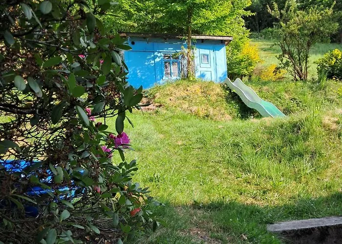 Detached Vacation For 12 Guests, Natural Garden Hébergement de vacances Dillenburg